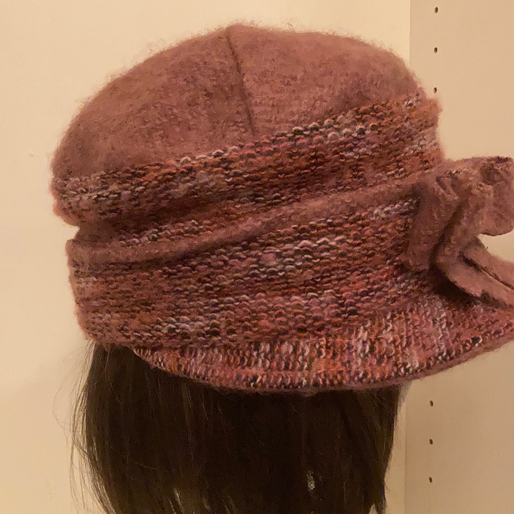 Winter hat - Picture 2 of 4